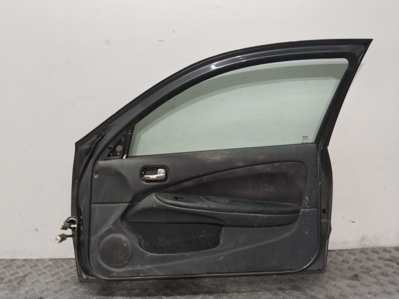 Recambio de puerta delantera derecha para nissan almera ii hatchback (n16) 1.5 referencia OEM IAM 801005M332  