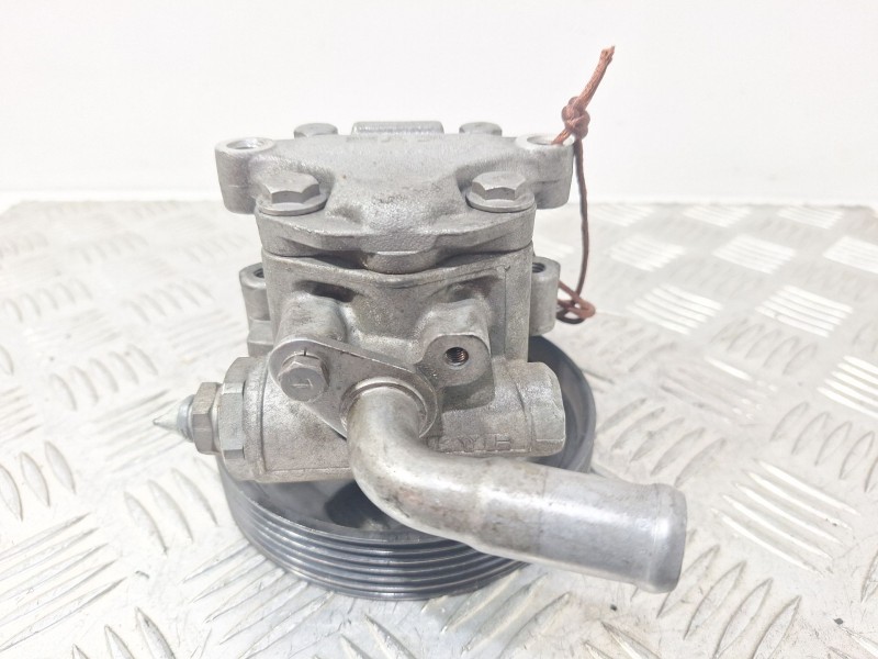 Recambio de bomba direccion para ford fiesta v van 1.4 tdci referencia OEM IAM 2S6C3A696DD  