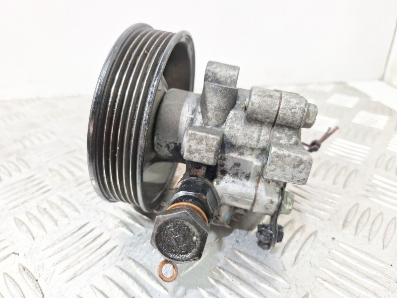 Recambio de bomba direccion para kia carens (un) active referencia OEM IAM 571002G200  