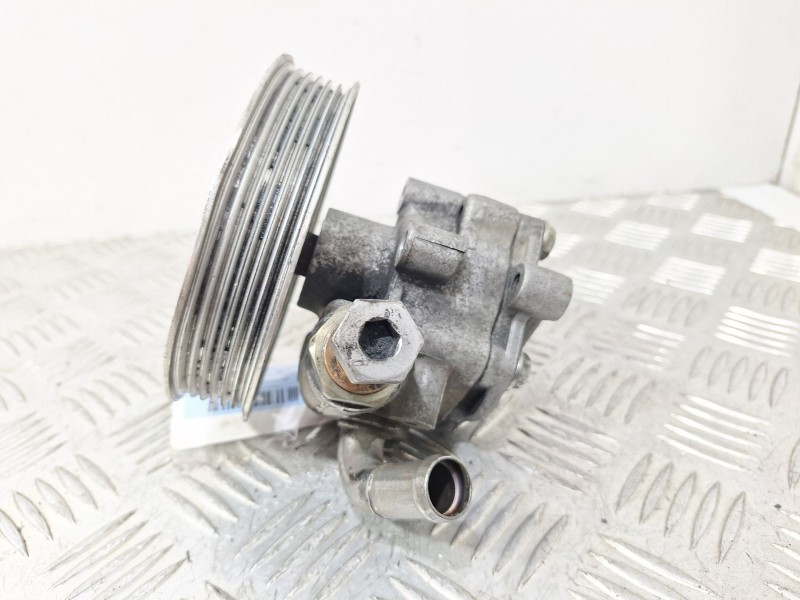 Recambio de bomba direccion para audi a4 avant (8e) 1.8 t referencia OEM IAM 8E0145153ES  