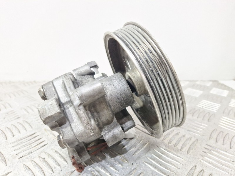 Recambio de bomba direccion para audi a4 avant (8e) 1.8 t referencia OEM IAM 8E0145153ES  