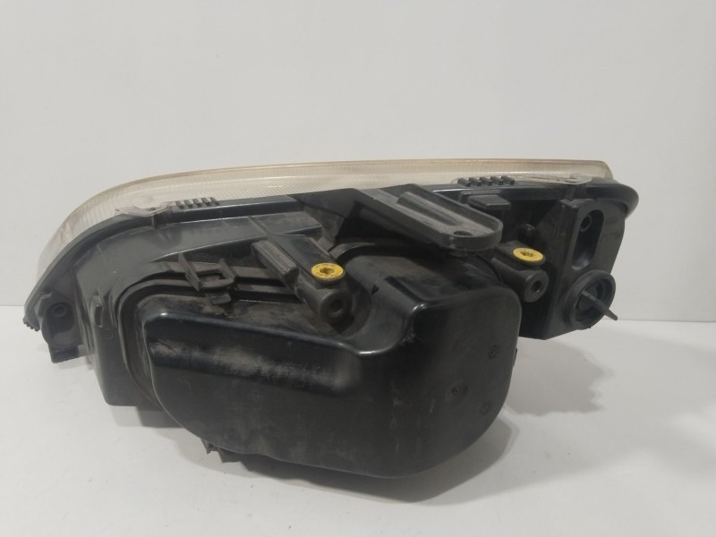 Recambio de faro derecho para ford focus c-max (dm2) 2.0 tdci referencia OEM IAM 270602RH  