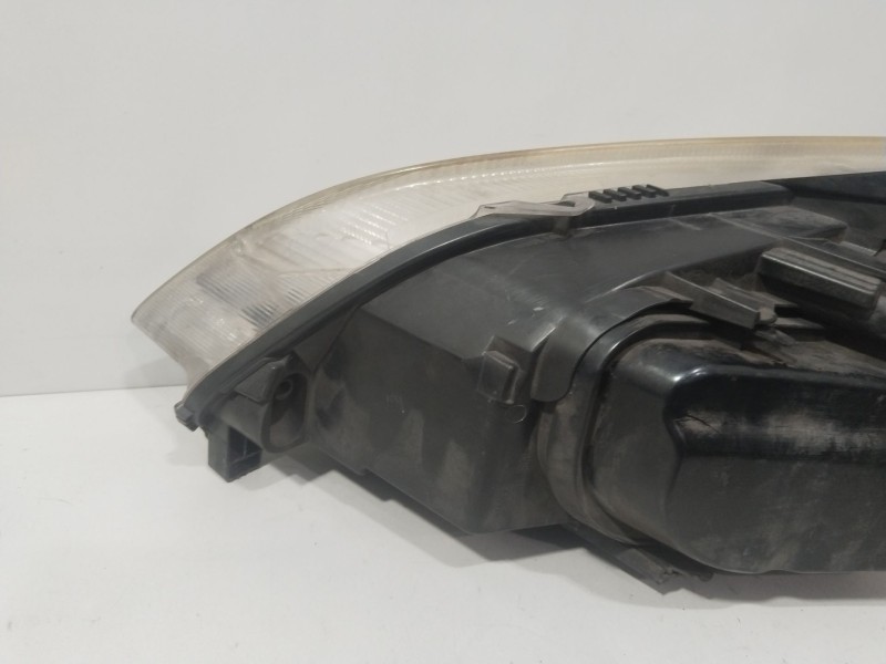 Recambio de faro derecho para ford focus c-max (dm2) 2.0 tdci referencia OEM IAM 270602RH  