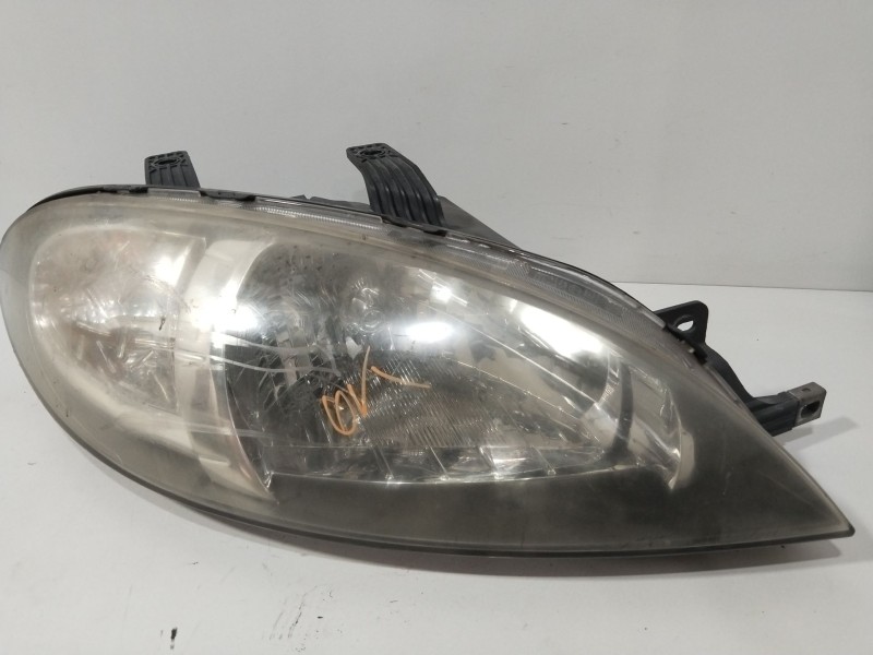 Recambio de faro derecho para chevrolet lacetti (j200) 1.8 referencia OEM IAM 96943713  