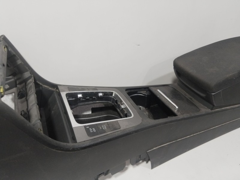 Recambio de apoyabrazos central para volkswagen passat b6 (3c2) 2.0 tdi referencia OEM IAM 3C0864161A  