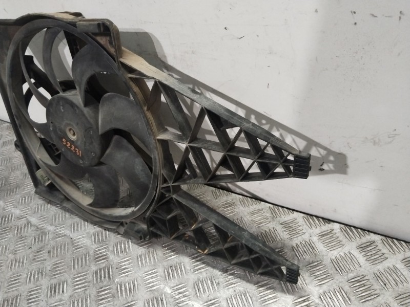 Recambio de electroventilador para fiat punto furgoneta/hatchback (199_) 1.3 d multijet referencia OEM IAM 51831012  