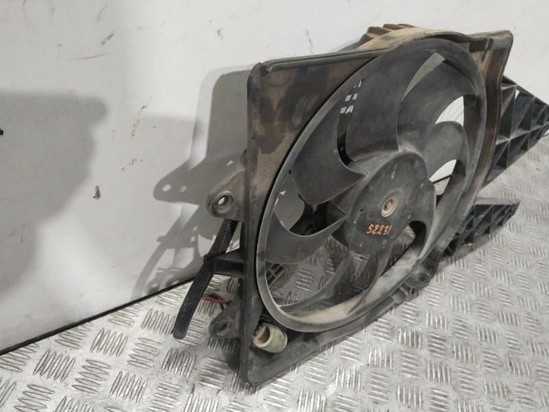 Recambio de electroventilador para fiat punto furgoneta/hatchback (199_) 1.3 d multijet referencia OEM IAM 51831012  