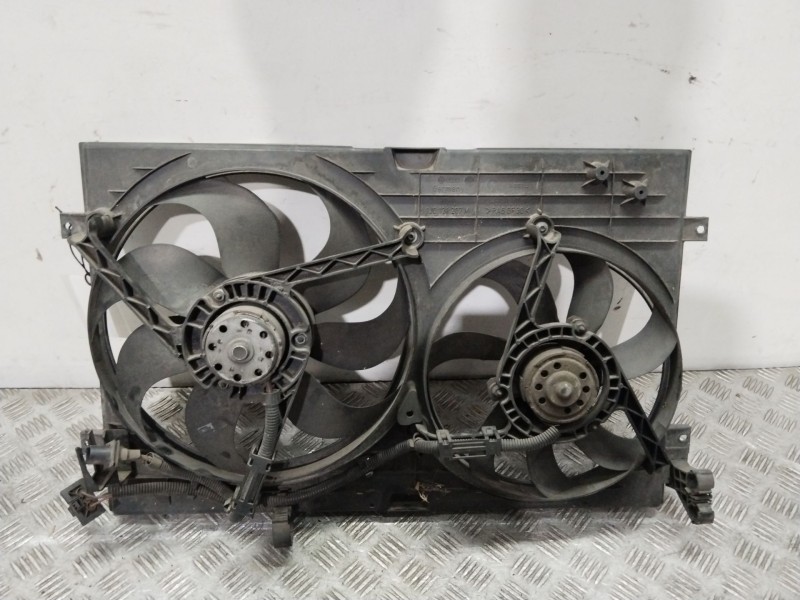 Recambio de electroventilador para seat leon (1m1) 1.9 tdi referencia OEM IAM 1J0121207M   Recambio de electroventilador para seat leon (1m1) 1.9 tdi referencia OEM IAM 1J0121207M