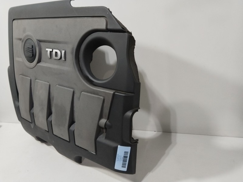 Recambio de tapa motor para seat altea (5p1) 1.6 tdi referencia OEM IAM 03L103925AT   Recambio de tapa motor para seat altea (5p1) 1.6 tdi referencia OEM IAM 03L103925AT