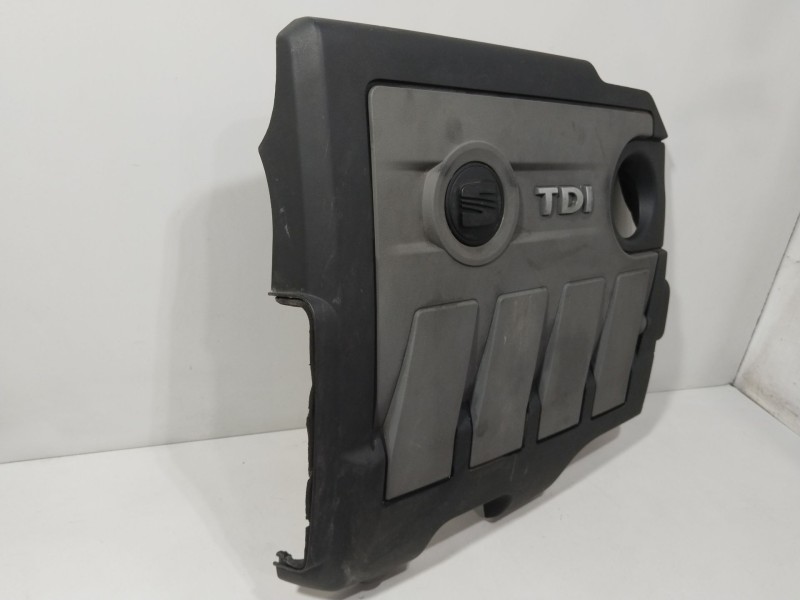 Recambio de tapa motor para seat altea (5p1) 1.6 tdi referencia OEM IAM 03L103925AT   Recambio de tapa motor para seat altea (5p1) 1.6 tdi referencia OEM IAM 03L103925AT