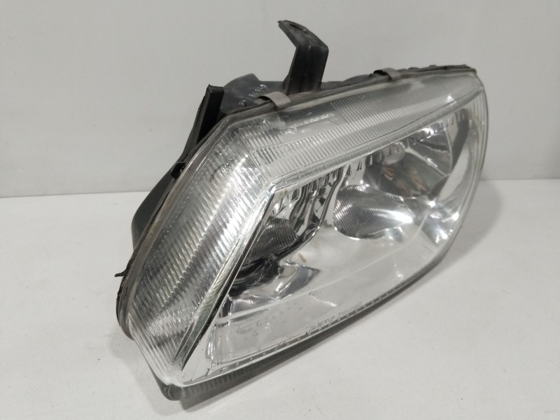 Recambio de faro izquierdo para nissan almera ii hatchback (n16) 1.5 referencia OEM IAM 26060BN01A 082151188L 