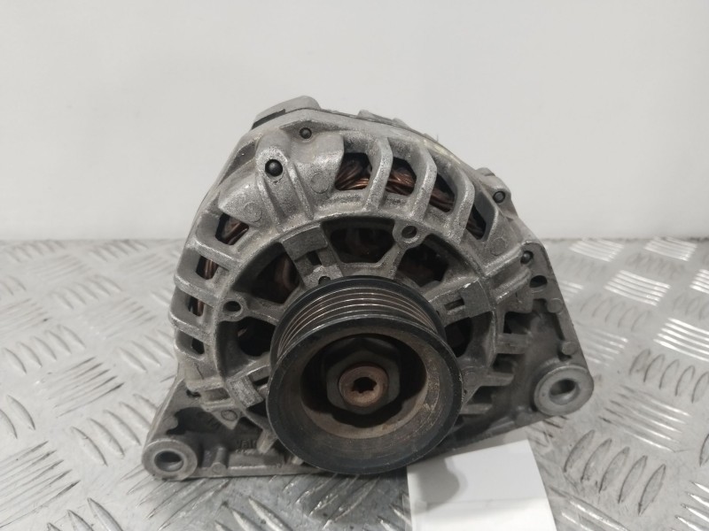 Recambio de alternador para volkswagen passat berlina (3b2) comfortline referencia OEM IAM 06B903016D   Recambio de alternador para volkswagen passat berlina (3b2) comfortline referencia OEM IAM 06B903016D