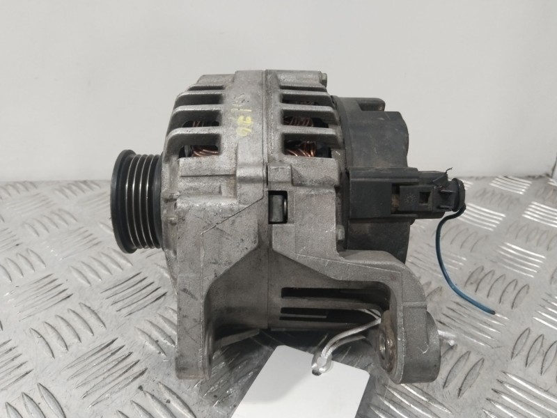 Recambio de alternador para volkswagen passat berlina (3b2) comfortline referencia OEM IAM 06B903016D   Recambio de alternador para volkswagen passat berlina (3b2) comfortline referencia OEM IAM 06B903016D