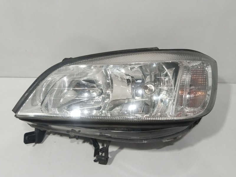 Recambio de faro izquierdo para opel zafira a monospace (t98) 1.8 16v (f75) referencia OEM IAM 90582021  