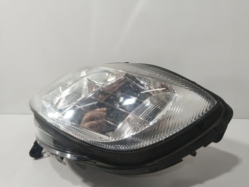 Recambio de faro izquierdo para opel zafira a monospace (t98) 1.8 16v (f75) referencia OEM IAM 90582021  