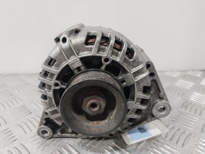 Recambio de alternador para audi a4 b7 avant (8ed) 2.5 tdi referencia OEM IAM 059903015G  