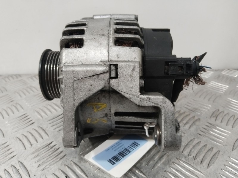 Recambio de alternador para audi a4 b7 avant (8ed) 2.5 tdi referencia OEM IAM 059903015G  