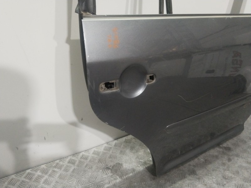 Recambio de puerta trasera derecha para volkswagen touran (1t1, 1t2) 2.0 tdi referencia OEM IAM 1T0833055R  