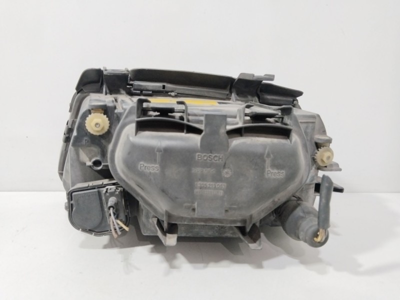 Recambio de faro derecho para audi a4 b5 avant (8d5) 1.9 tdi referencia OEM IAM 0301094202  
