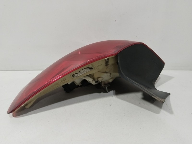 Recambio de piloto trasero derecho para opel astra j (p10) 1.7 cdti (68) referencia OEM IAM 13306460  