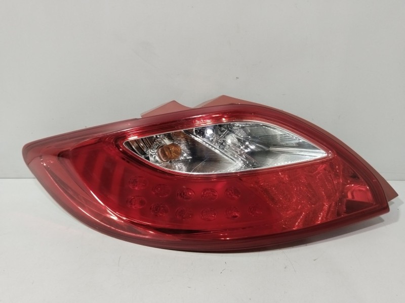 Recambio de piloto trasero izquierdo para mazda 2 (de_, dh_) 1.3 (de3fs) referencia OEM IAM D65151160  