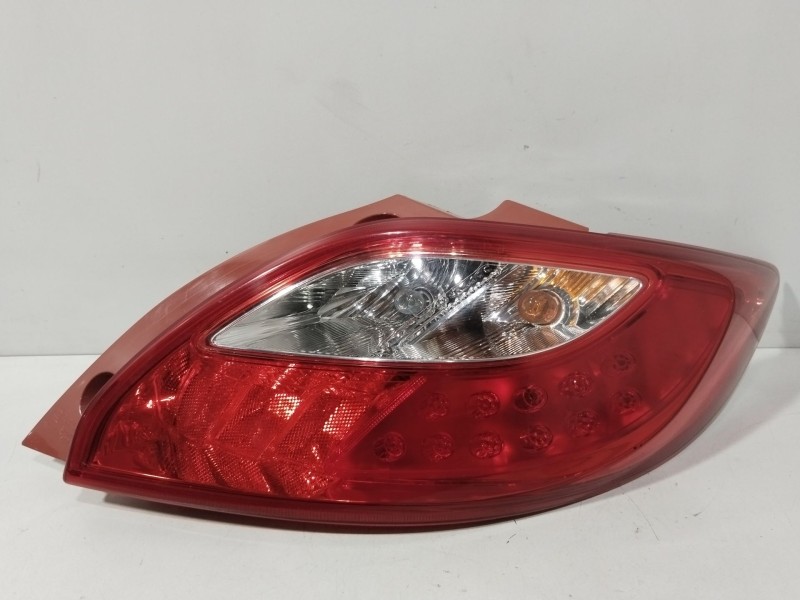 Recambio de piloto trasero derecho para mazda 2 (de_, dh_) 1.3 (de3fs) referencia OEM IAM D65151160  