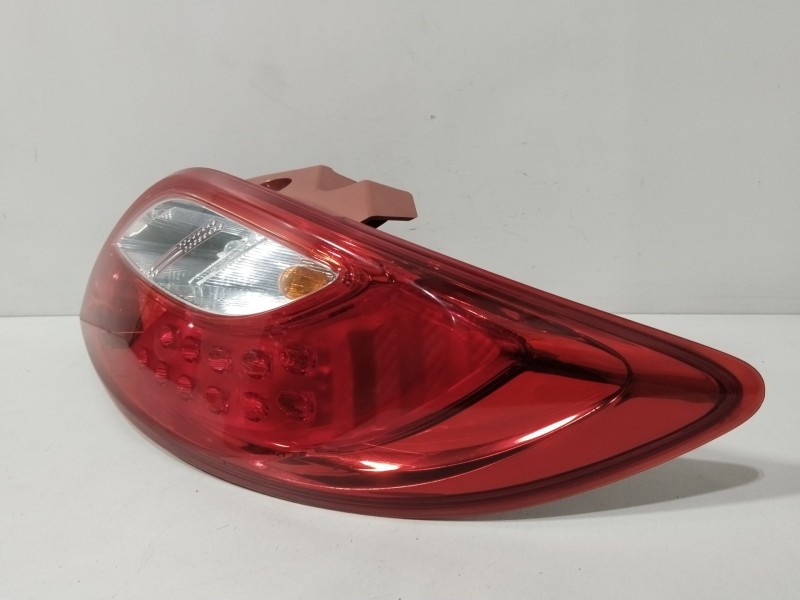 Recambio de piloto trasero derecho para mazda 2 (de_, dh_) 1.3 (de3fs) referencia OEM IAM D65151160  