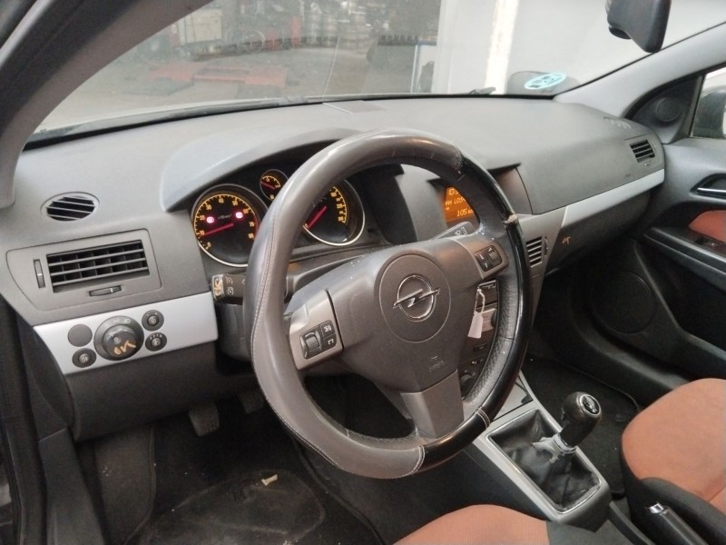 opel astra h gtc (a04) del año 2006 opel astra h gtc (a04) del año 2006