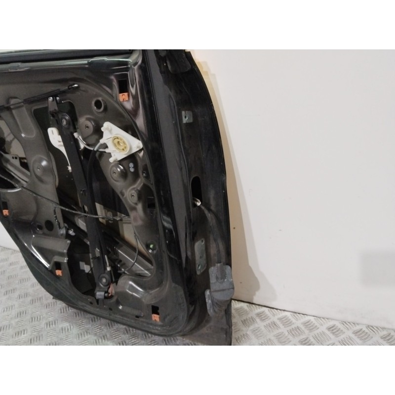 Recambio de puerta trasera izquierda para seat altea xl (5p5, 5p8) 1.6 tdi referencia OEM IAM 5P8833055   Recambio de puerta trasera izquierda para seat altea xl (5p5, 5p8) 1.6 tdi referencia OEM IAM 5P8833055
