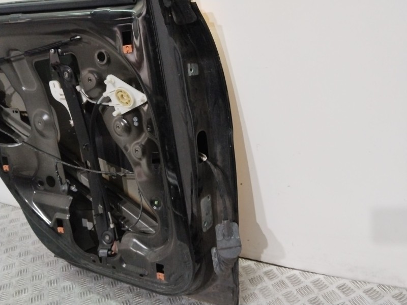 Recambio de puerta trasera izquierda para seat altea xl (5p5, 5p8) 1.6 tdi referencia OEM IAM 5P8833055   Recambio de puerta trasera izquierda para seat altea xl (5p5, 5p8) 1.6 tdi referencia OEM IAM 5P8833055