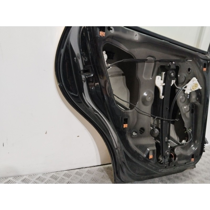 Recambio de puerta trasera izquierda para seat altea xl (5p5, 5p8) 1.6 tdi referencia OEM IAM 5P8833055   Recambio de puerta trasera izquierda para seat altea xl (5p5, 5p8) 1.6 tdi referencia OEM IAM 5P8833055