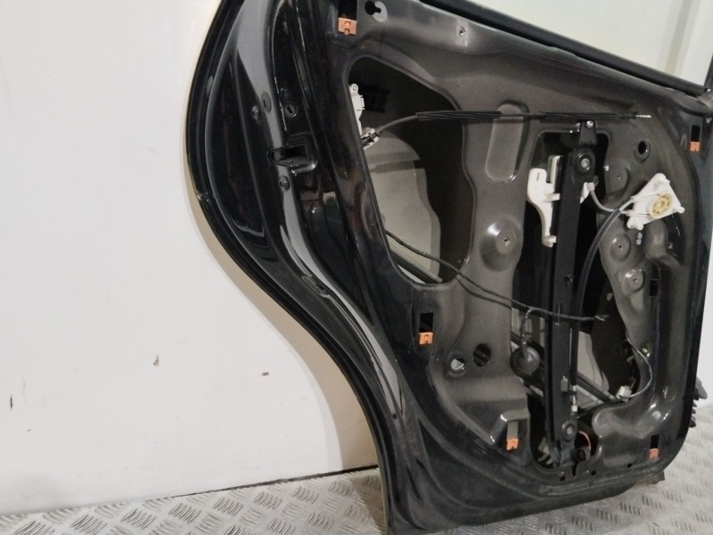 Recambio de puerta trasera izquierda para seat altea xl (5p5, 5p8) 1.6 tdi referencia OEM IAM 5P8833055   Recambio de puerta trasera izquierda para seat altea xl (5p5, 5p8) 1.6 tdi referencia OEM IAM 5P8833055