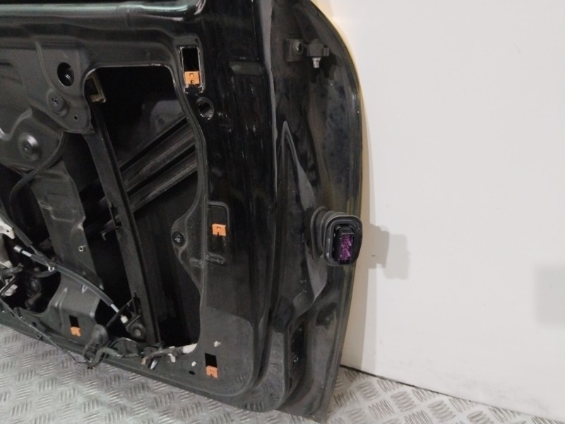 Recambio de puerta delantera izquierda para seat altea xl (5p5, 5p8) 1.6 tdi referencia OEM IAM 5P0831055   Recambio de puerta delantera izquierda para seat altea xl (5p5, 5p8) 1.6 tdi referencia OEM IAM 5P0831055