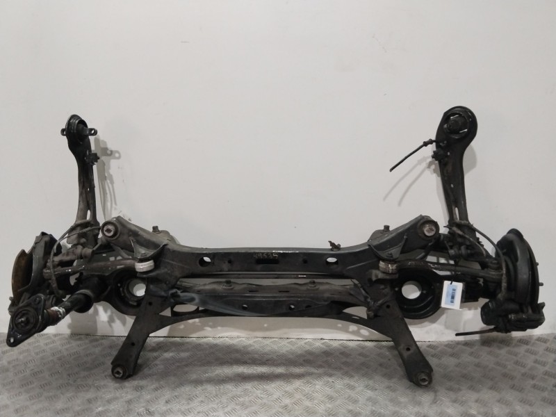 Recambio de puente trasero para kia optima concept referencia OEM IAM 6165056  