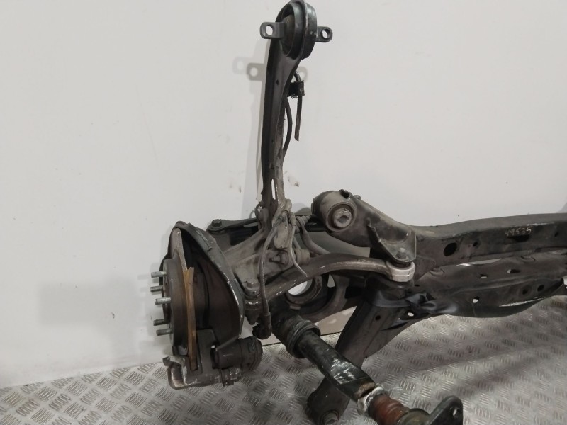 Recambio de puente trasero para kia optima concept referencia OEM IAM 6165056  