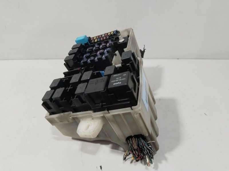 Recambio de caja reles / fusibles para mazda 5 (cr) 2.0 cd (cr19) referencia OEM IAM C23566760  