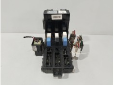 Recambio de caja reles / fusibles para hyundai santa fé i (sm) 2.0 crdi 4x4 referencia OEM IAM 9540026500  