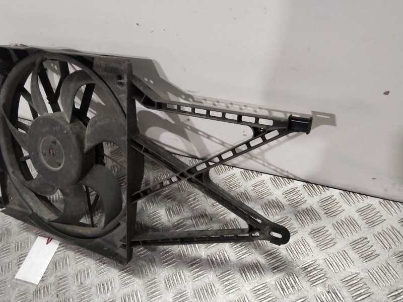 Recambio de electroventilador para opel zafira a monospace (t98) 1.8 16v (f75) referencia OEM IAM 13128687  