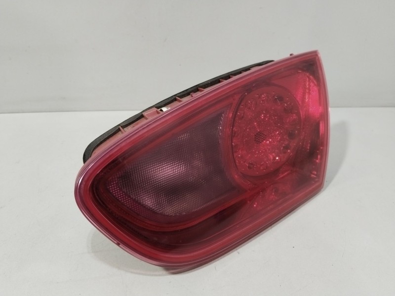 Recambio de piloto porton trasero derecho para seat leon (1p1) 1.9 tdi referencia OEM IAM 1P0945108F  