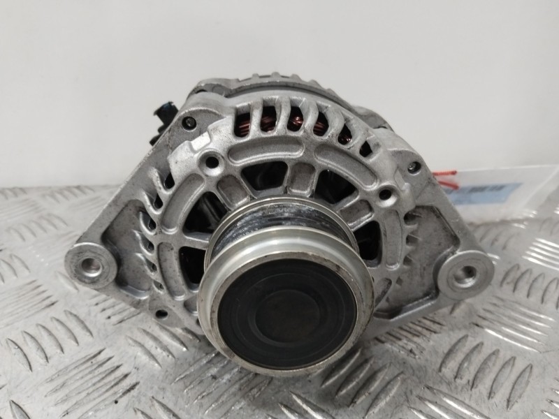 Recambio de alternador para opel astra j (p10) 1.7 cdti (68) referencia OEM IAM 13579662  