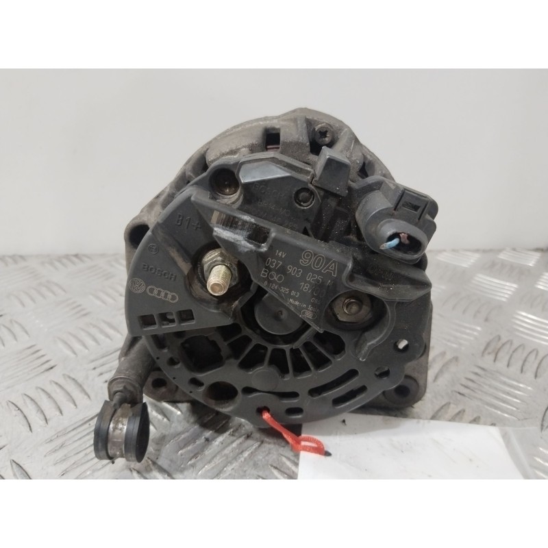 Recambio de alternador para volkswagen golf iii (1h1) 1.6 referencia OEM IAM 037903025M   Recambio de alternador para volkswagen golf iii (1h1) 1.6 referencia OEM IAM 037903025M