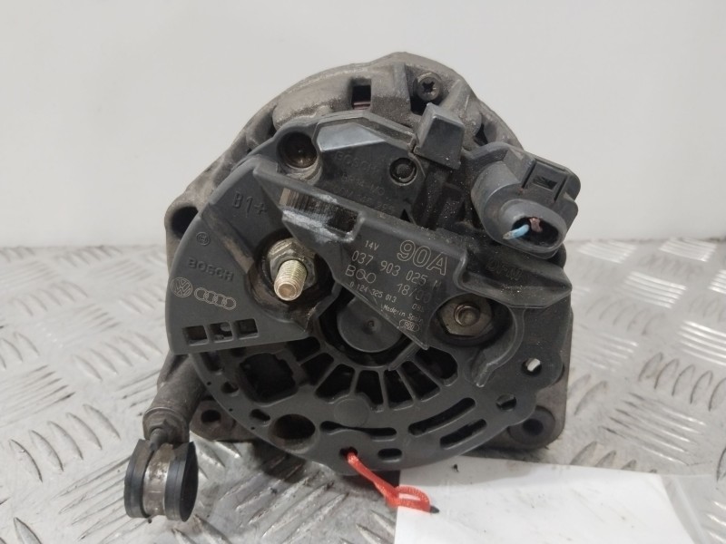 Recambio de alternador para volkswagen golf iii (1h1) 1.6 referencia OEM IAM 037903025M   Recambio de alternador para volkswagen golf iii (1h1) 1.6 referencia OEM IAM 037903025M