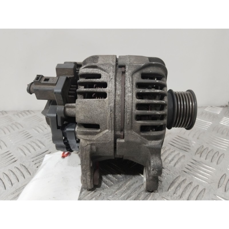 Recambio de alternador para volkswagen golf iii (1h1) 1.6 referencia OEM IAM 037903025M   Recambio de alternador para volkswagen golf iii (1h1) 1.6 referencia OEM IAM 037903025M