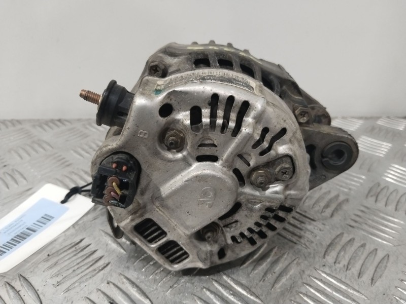 Recambio de alternador para toyota yaris (_p1_) 1.3 (ncp10_, scp12_) referencia OEM IAM 270600J010  
