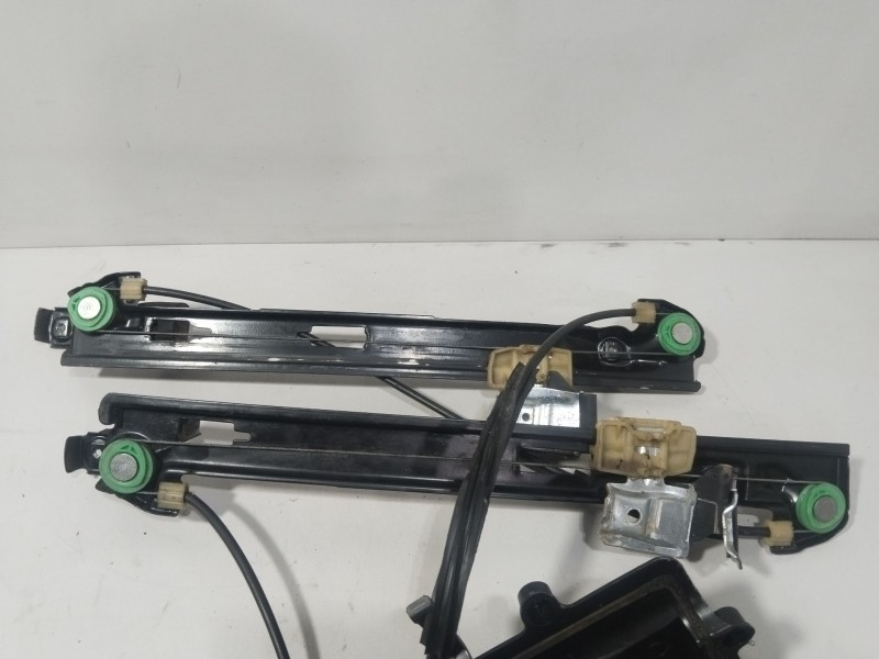 Recambio de elevalunas delantero izquierdo para seat leon (1p1) 1.6 tdi referencia OEM IAM 1P0837401AB  CONFORT Recambio de elevalunas delantero izquierdo para seat leon (1p1) 1.6 tdi referencia OEM IAM 1P0837401AB  CONFORT