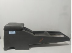 Recambio de apoyabrazos central para nissan terrano ii (r20) 2.7 tdi 4wd referencia OEM IAM 969107F000  