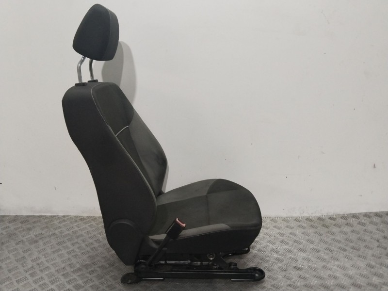 Recambio de asiento delantero izquierdo para ford focus iii 1.6 tdci referencia OEM IAM   