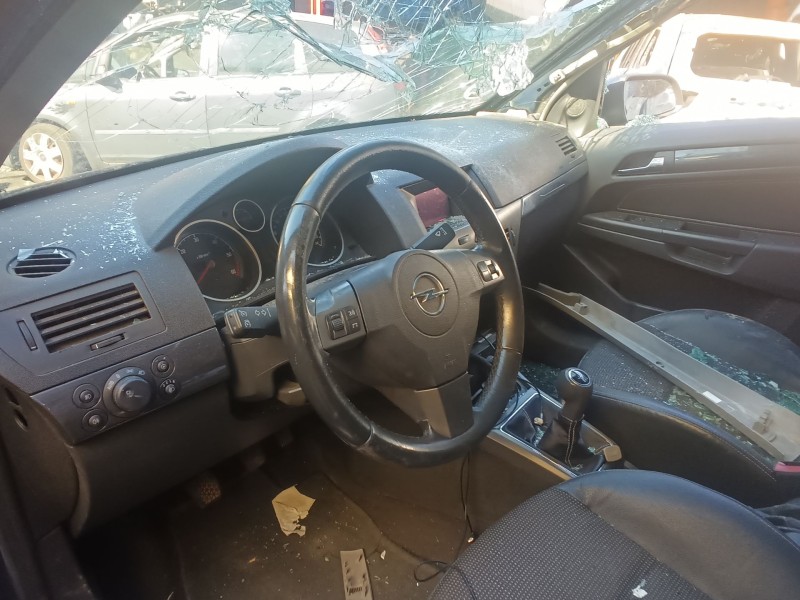 opel astra h (a04) del año 2005
