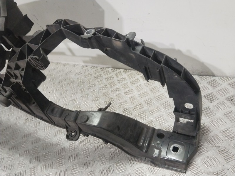 Recambio de panel frontal para ford focus iii 1.6 tdci referencia OEM IAM   