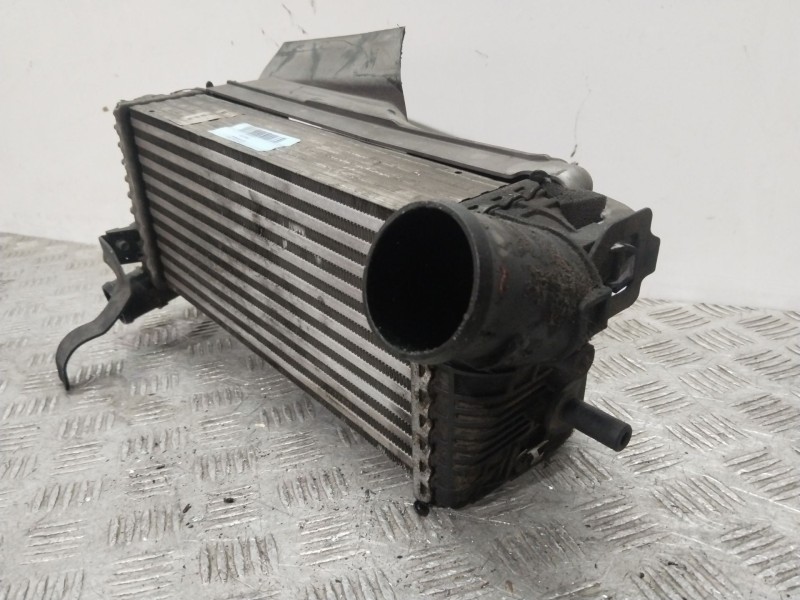Recambio de intercooler para ford focus iii 1.6 tdci referencia OEM IAM 2027395  